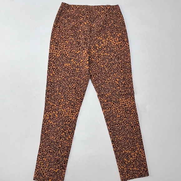 WHO WHAT WEAR LEOPARD PRINT PANTS - Picture 1 of 5